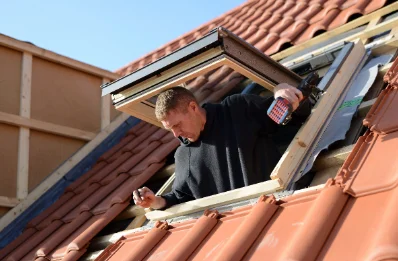 Pose de fenêtres de toit Velux à Lommerange